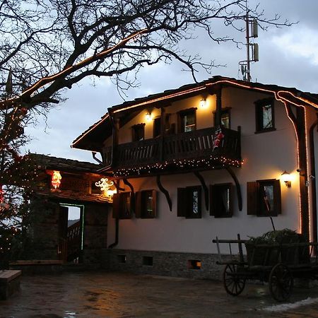 Шапкова Къща Hotel Delchevo Bagian luar foto