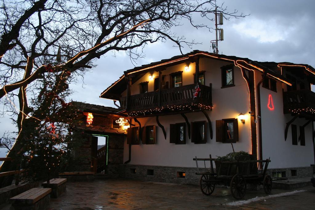 Шапкова Къща Hotel Delchevo Bagian luar foto